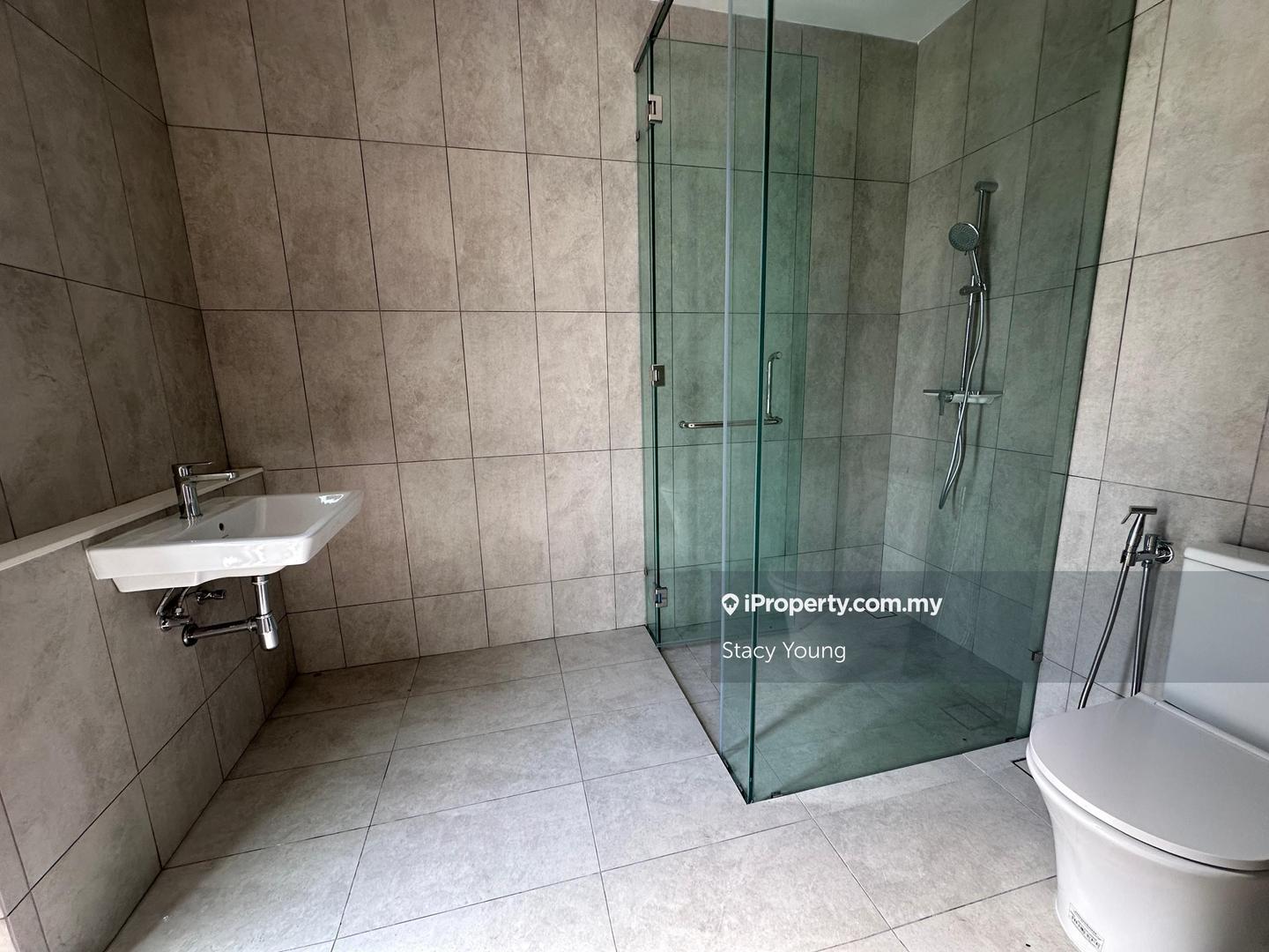 Banglo untuk Dijual di Sungai Long, Bandar Sungai Long oleh Stacy Young - iProperty.com.my