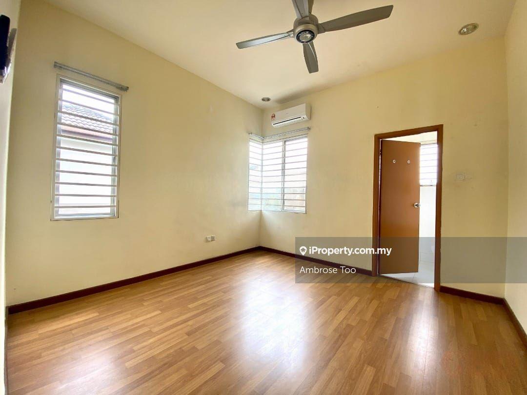 Rumah Berkembar untuk Dijual di Taman Anggun, Rawang oleh Ambrose Too - iProperty.com.my