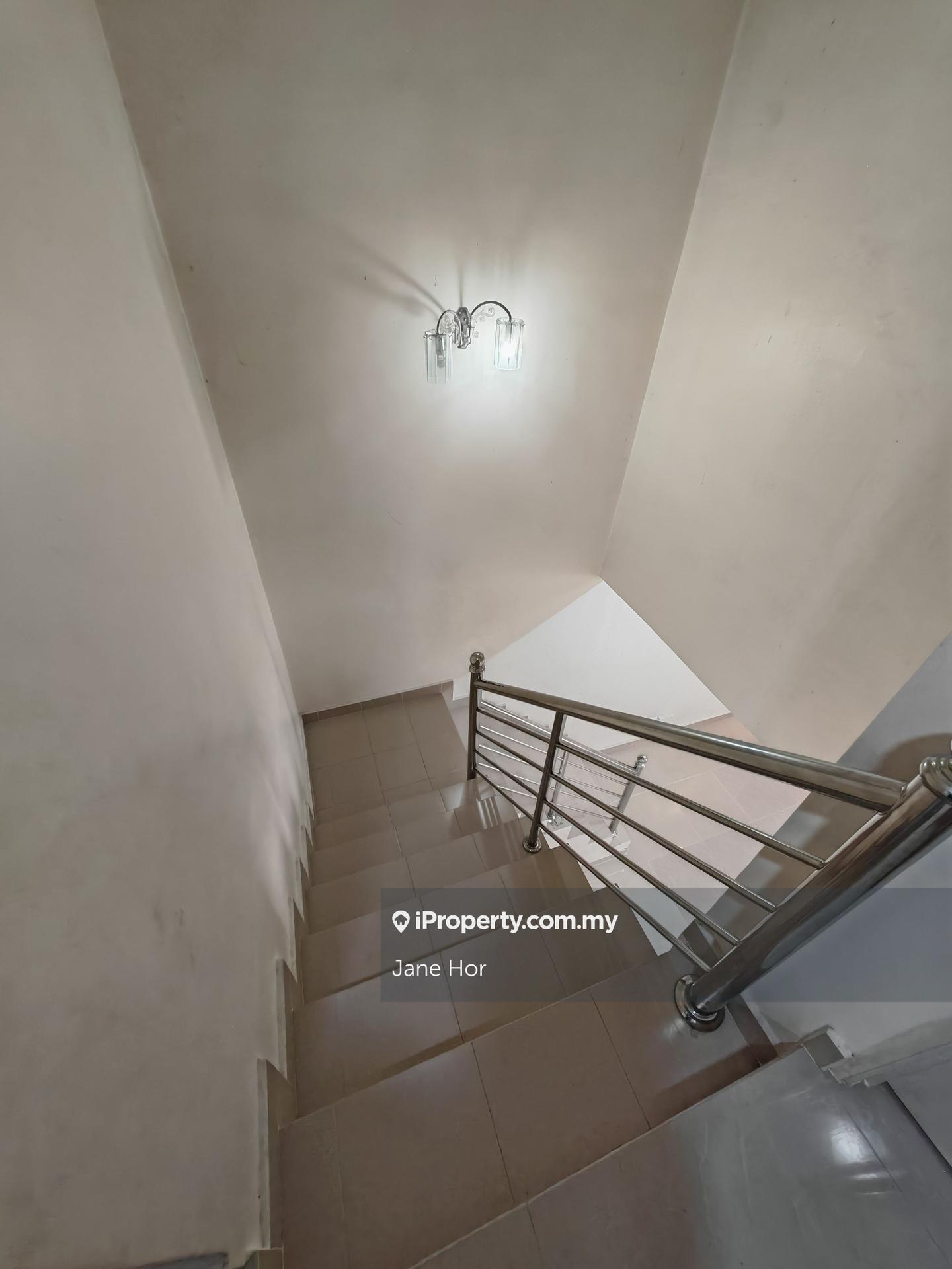 2-storey Terraced House for Sale in Taman Lestari Putra, Seri Kembangan by Jane Hor - iProperty.com.my