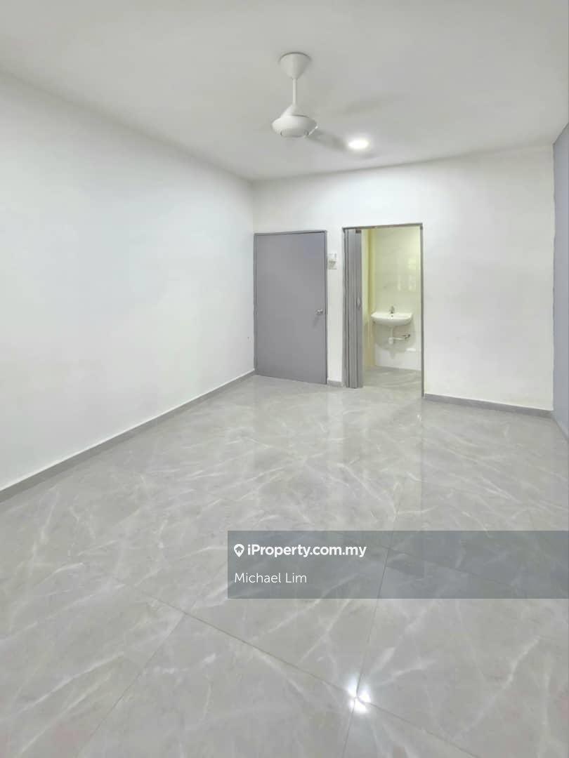 Rumah Berangkai 1 Tingkat untuk Dijual di Taman Telok, Telok Panglima Garang oleh Michael Lim - iProperty.com.my