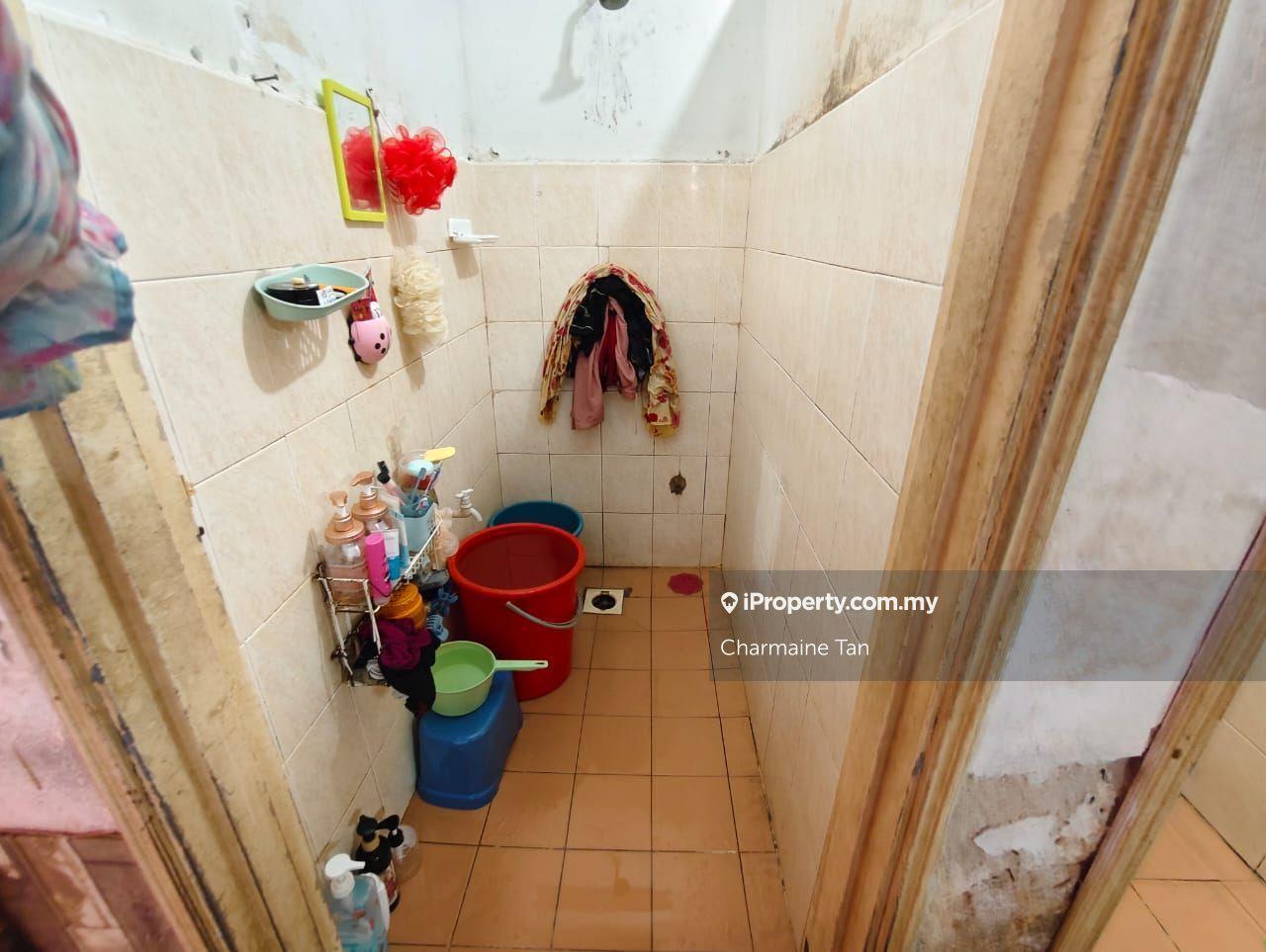 Pangsapuri untuk Dijual di Puncak Desa Apartment oleh Charmaine Tan - iProperty.com.my