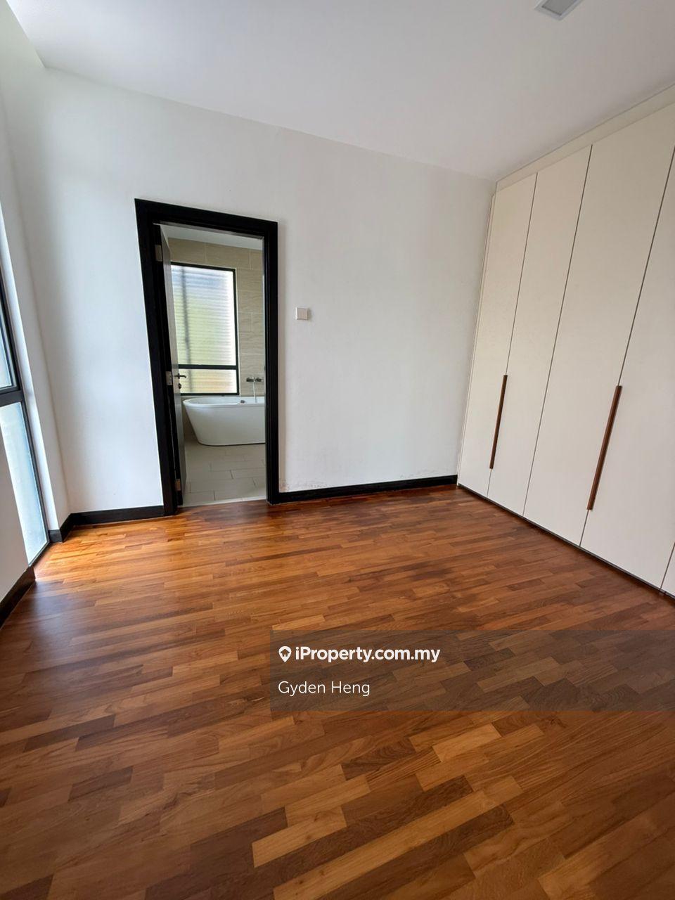 Rumah Berkembar untuk Dijual di Leisure Farm, Gelang Patah oleh Gyden Heng - iProperty.com.my