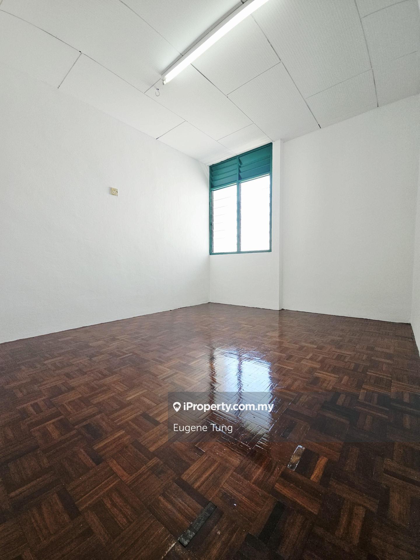 Rumah Pangsa untuk Dijual di Taman Batu Bukit oleh Eugene Tung - iProperty.com.my