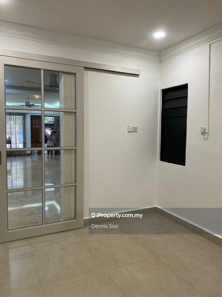 Rumah Berangkai 2.5 Tingkat untuk Dijual di BU 6, BANDAR UTAMA, DAMANSARA, PETALING JAYA, Bandar Utama oleh Dennis Soo - iProperty.com.my