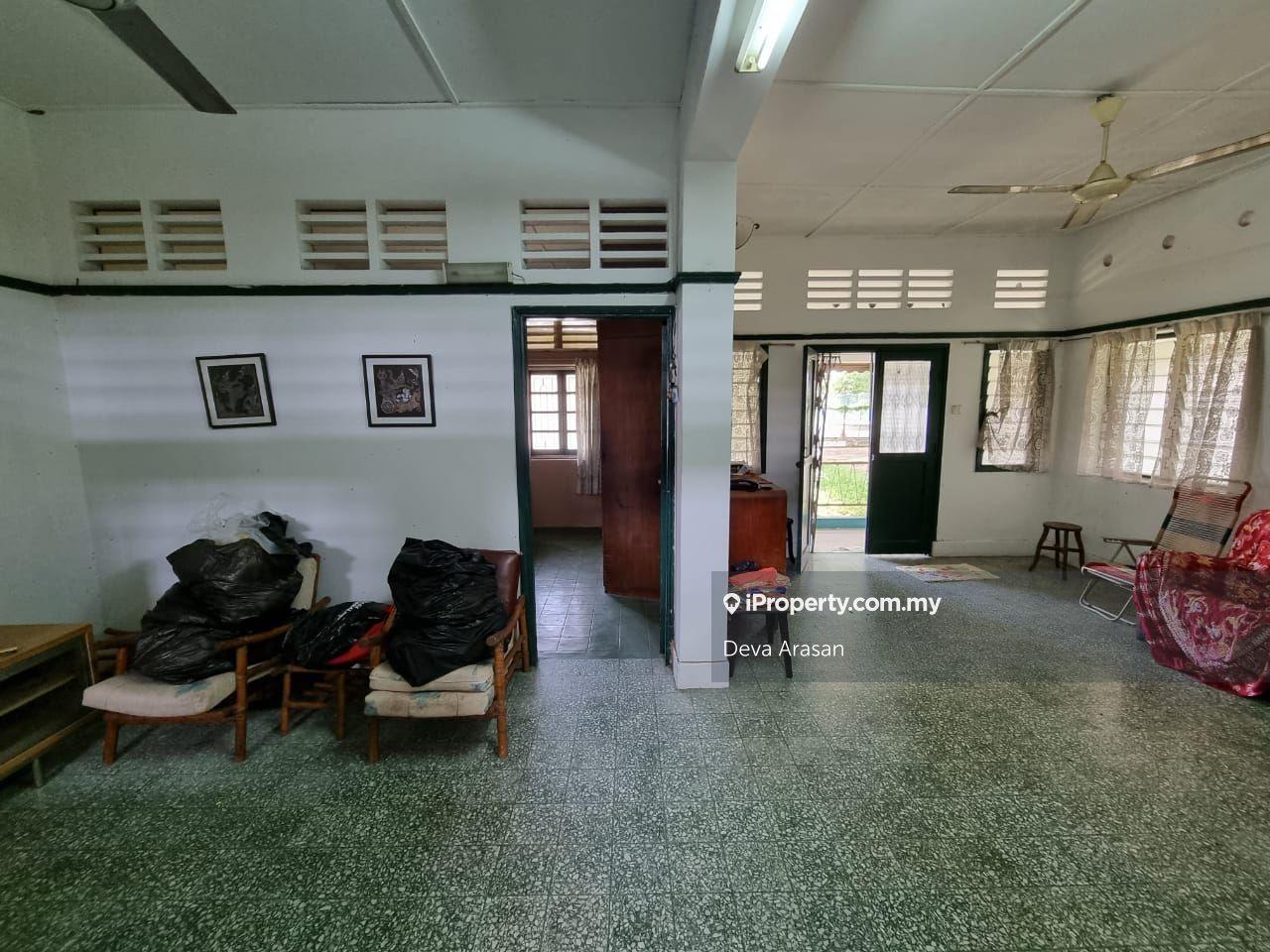 Rumah Berkembar untuk Dijual di Seksyen 6, Petaling Jaya oleh Deva Arasan - iProperty.com.my