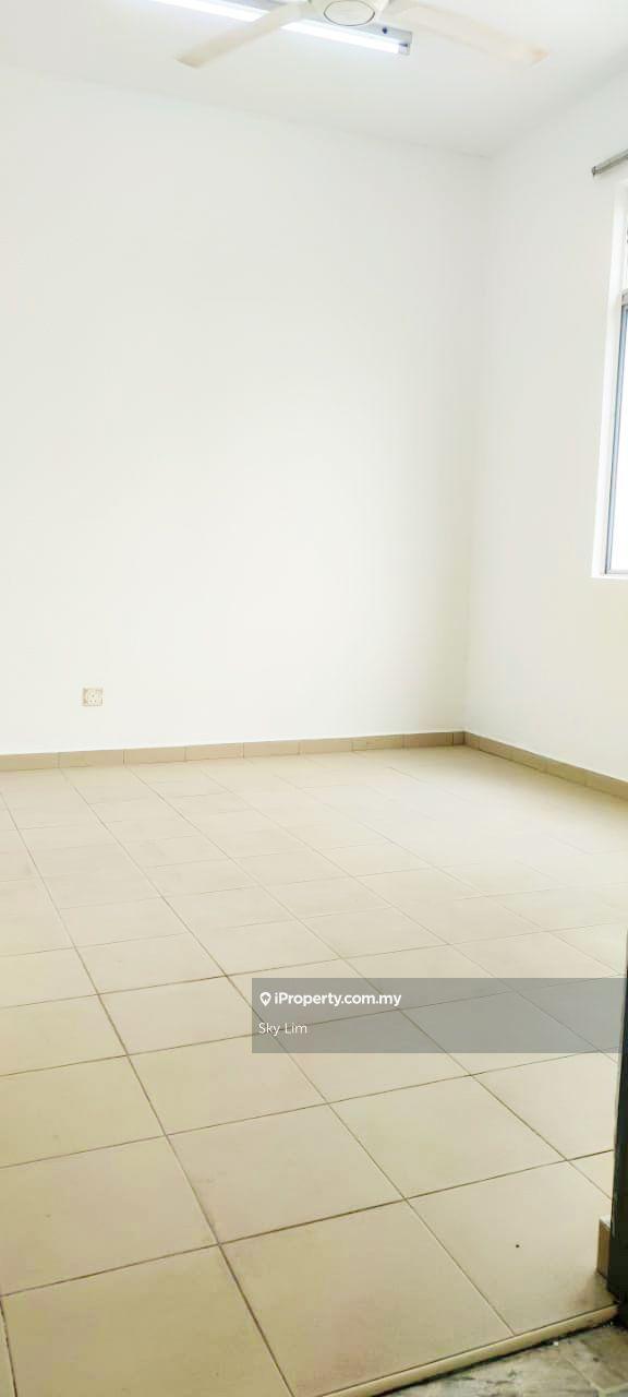 Apartment for Sale in Pangsapuri Lagoon Perdana by Sky Lim - iProperty.com.my