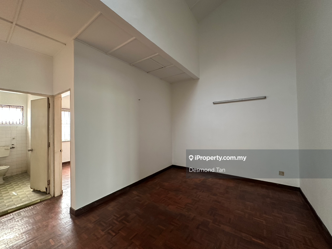 Rumah Berangkai 2 Tingkat untuk Dijual di SS2, Petaling Jaya oleh Desmond Tan - iProperty.com.my