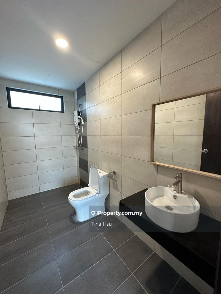 Service Residence for Sale in Molek Regency by Tina Hsu - iProperty.com.my