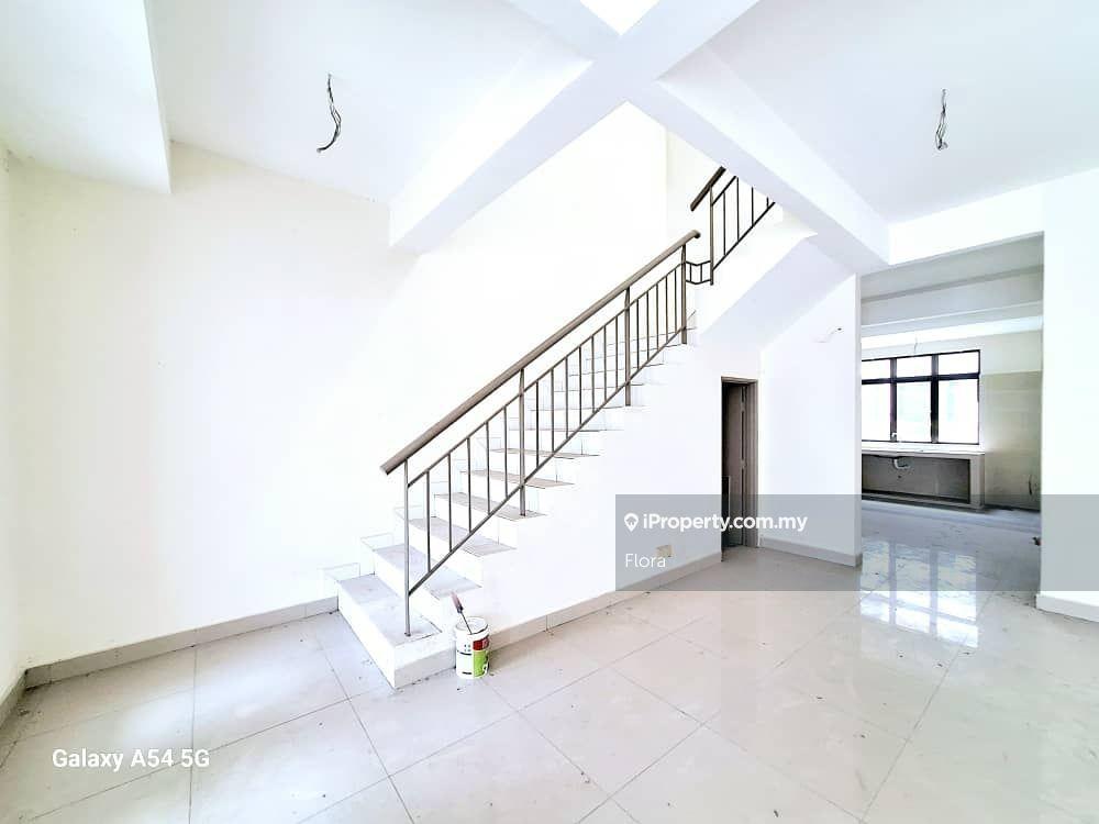 2-storey Terraced House for Sale in Lakeside Residences, Puchong by Flora - iProperty.com.my