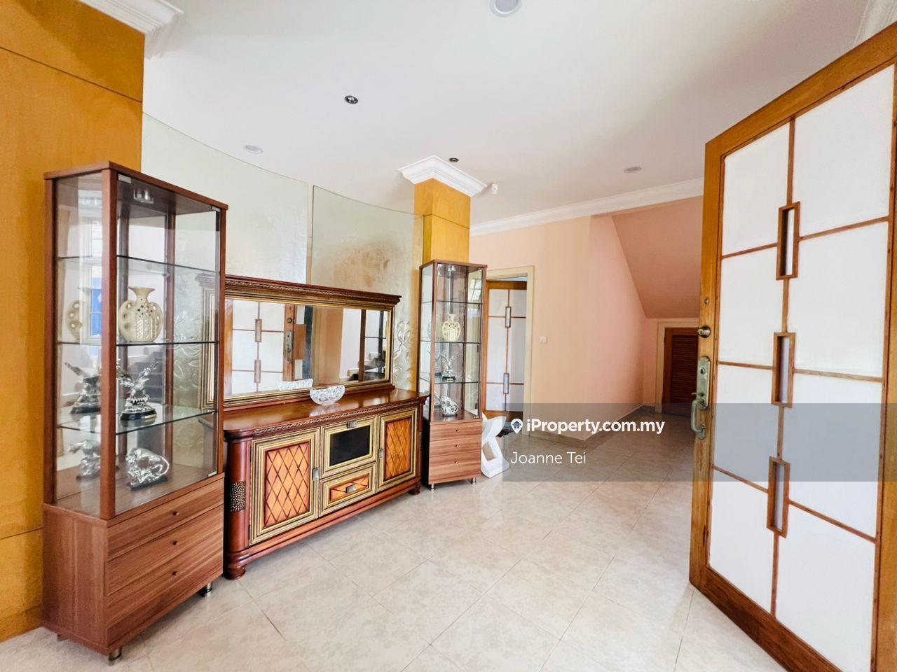 Bungalow House for Sale in Perdana Lakeview East, Cyberjaya by Joanne Tei - iProperty.com.my