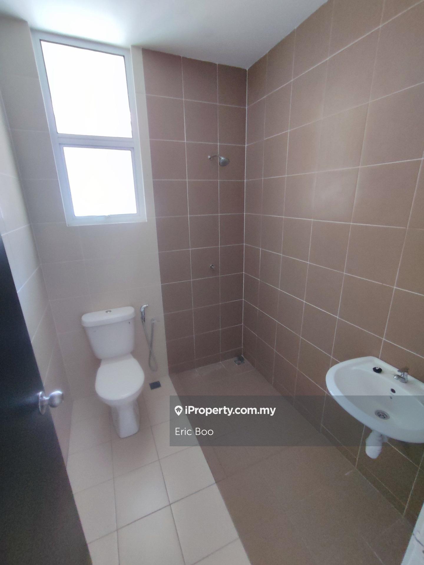 Semi-Detached House for Sale in 2 Storey SemiD Hijauan Hills, Simpang Ampat by Eric Boo - iProperty.com.my