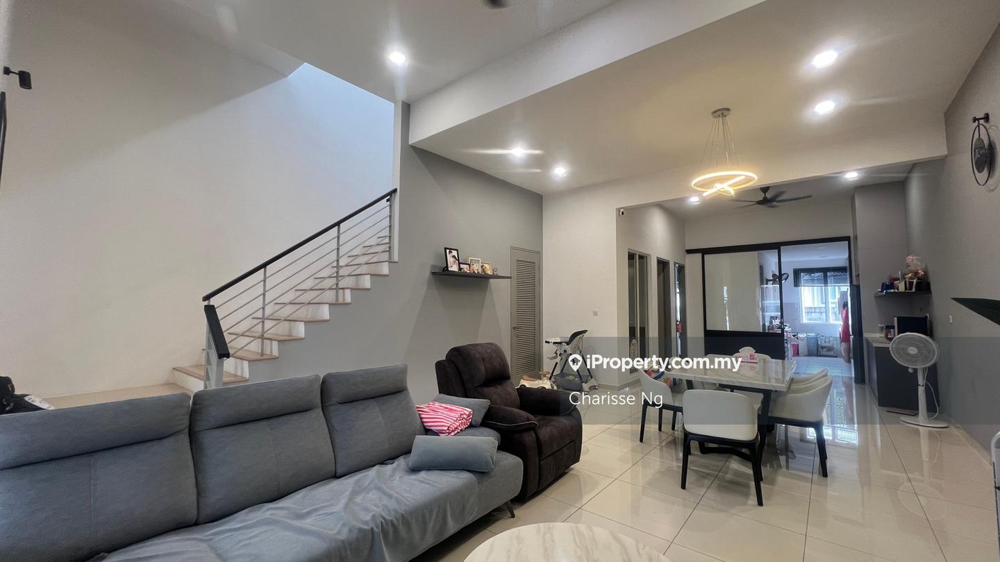 Rumah Berangkai 2 Tingkat untuk Dijual di Taman Semanja, Kajang oleh Charisse Ng - iProperty.com.my