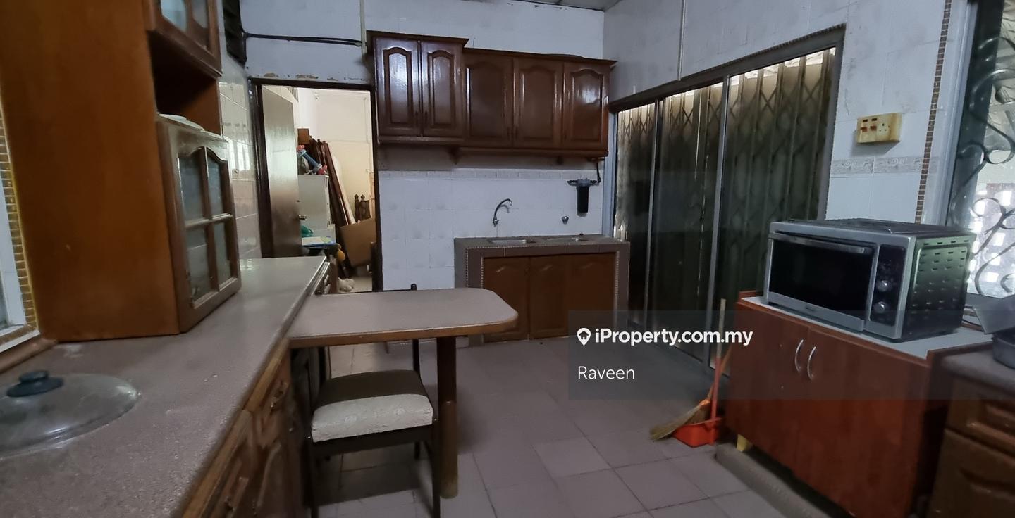 Bungalow House for Sale in Section 5, Bukit gasing, Petaling Jaya by Raveen - iProperty.com.my