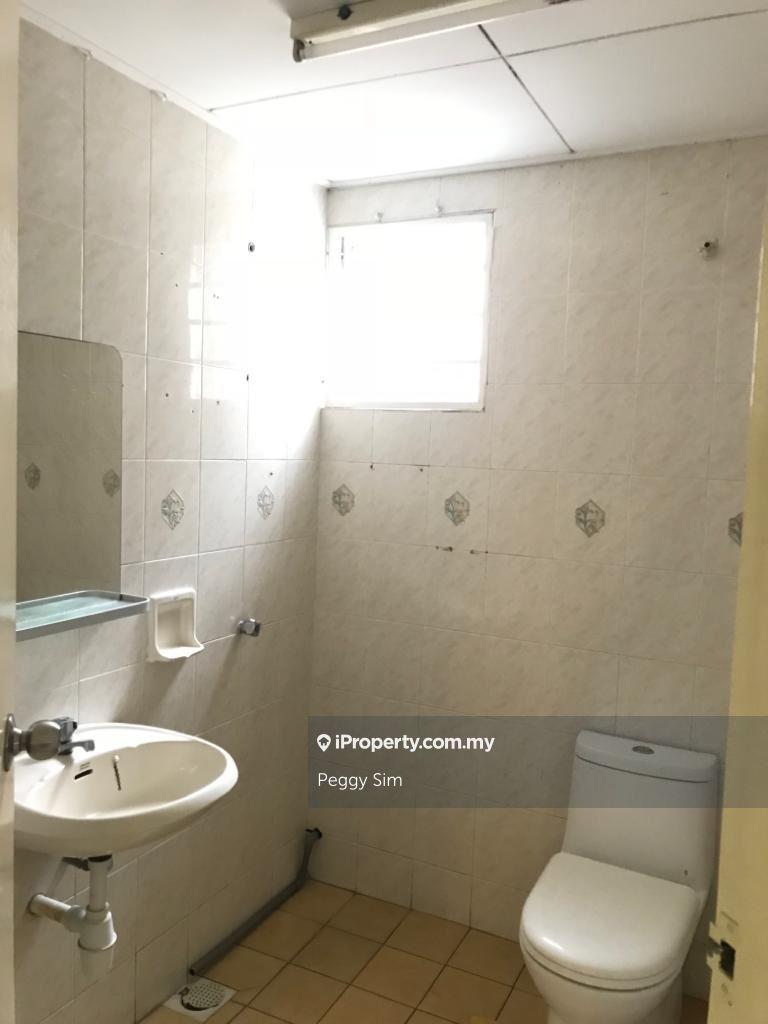 Kondominium untuk Dijual di La Vista Condominiums oleh Peggy Sim - iProperty.com.my