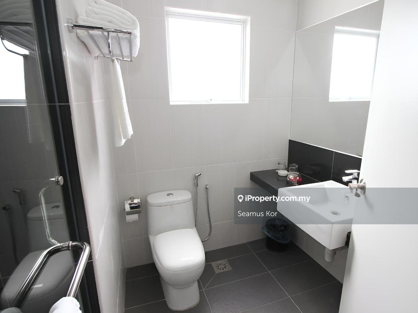 Shop for Sale in Parit Raja, Batu Pahat by Seamus Kor - iProperty.com.my