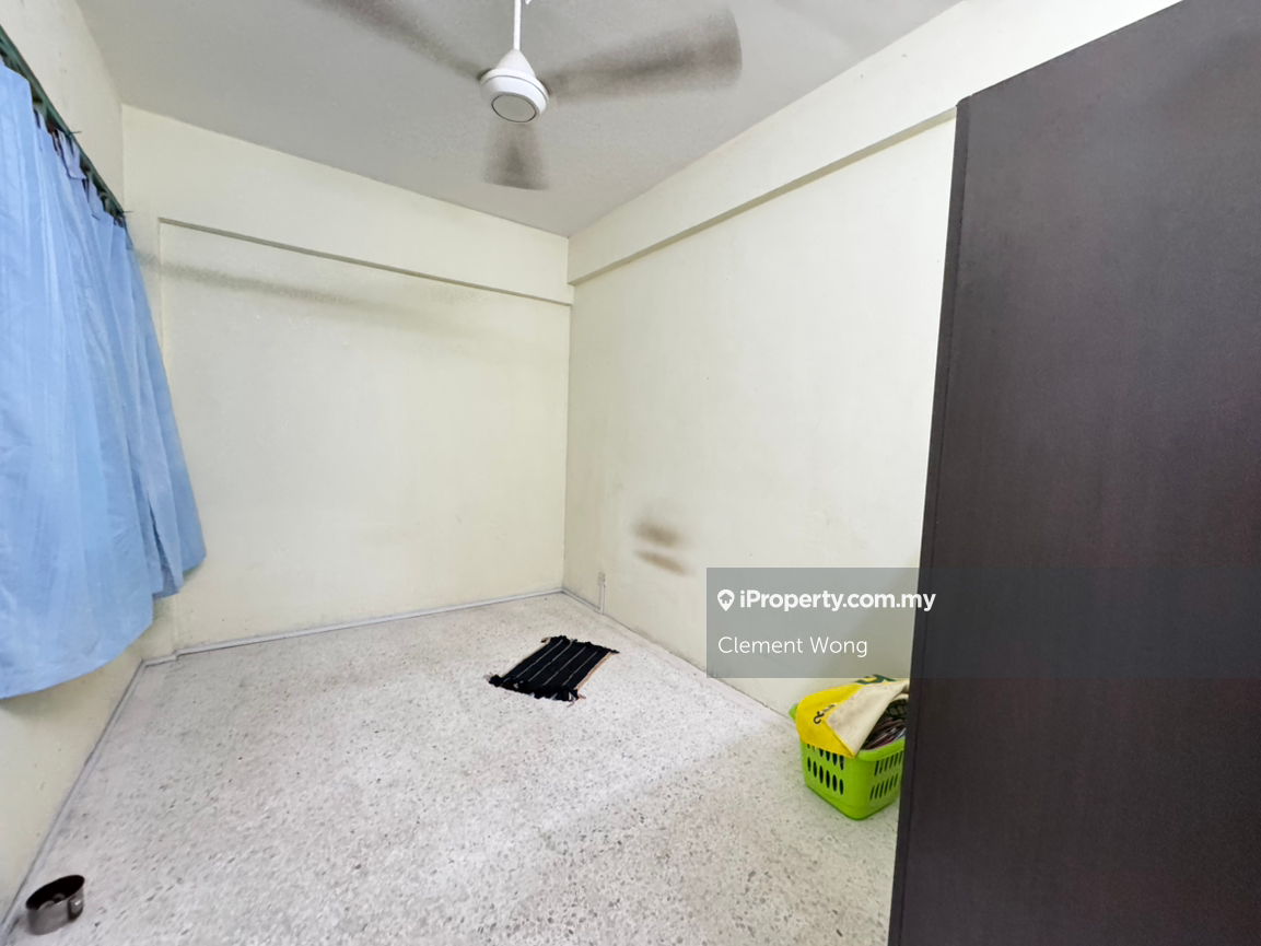 Flat for Sale in Pangsapuri Seri Inai by Clement Wong - iProperty.com.my