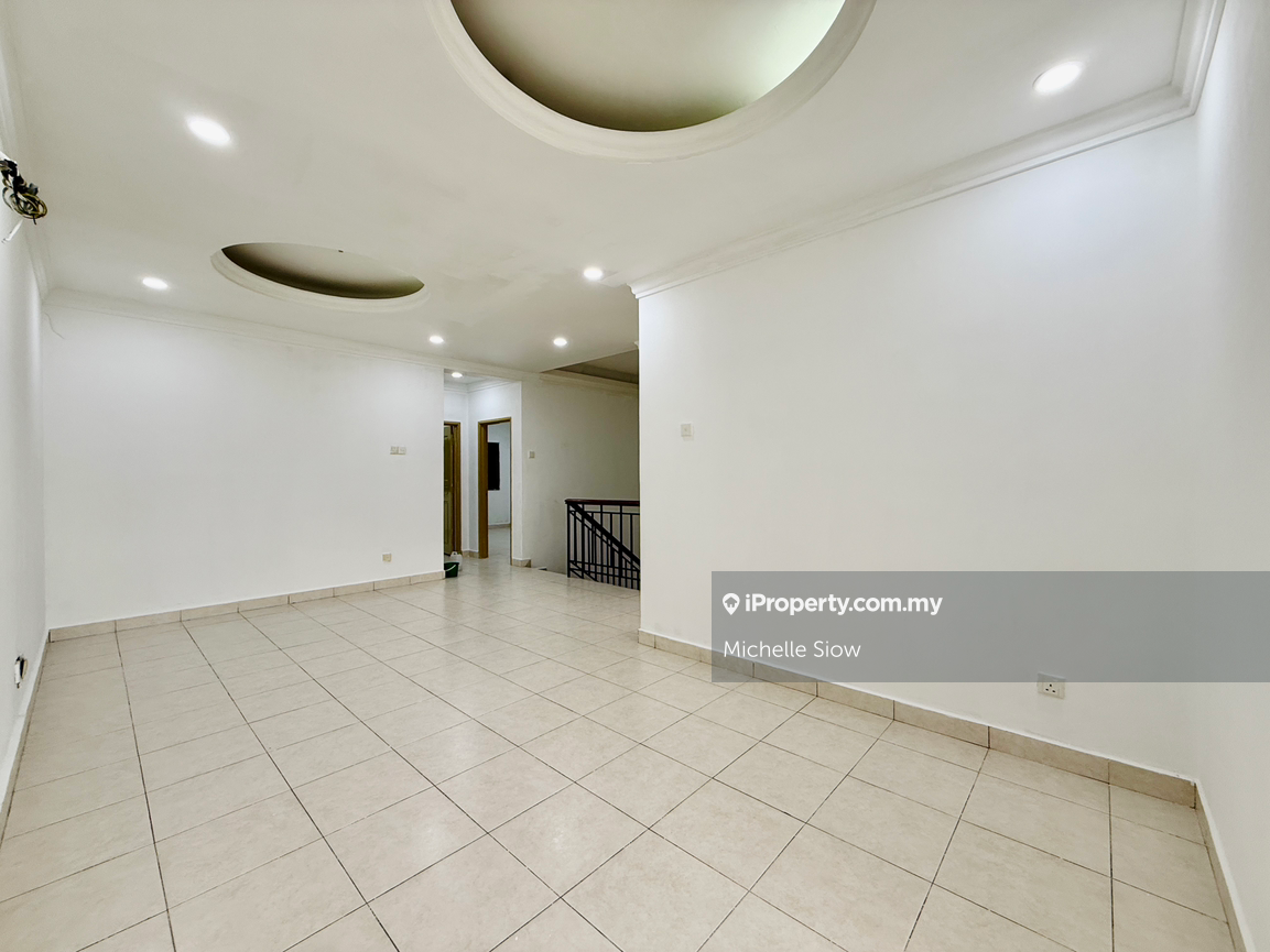 Townhouse for Sale in Taman Lagenda Mas, Cheras by Michelle Siow - iProperty.com.my
