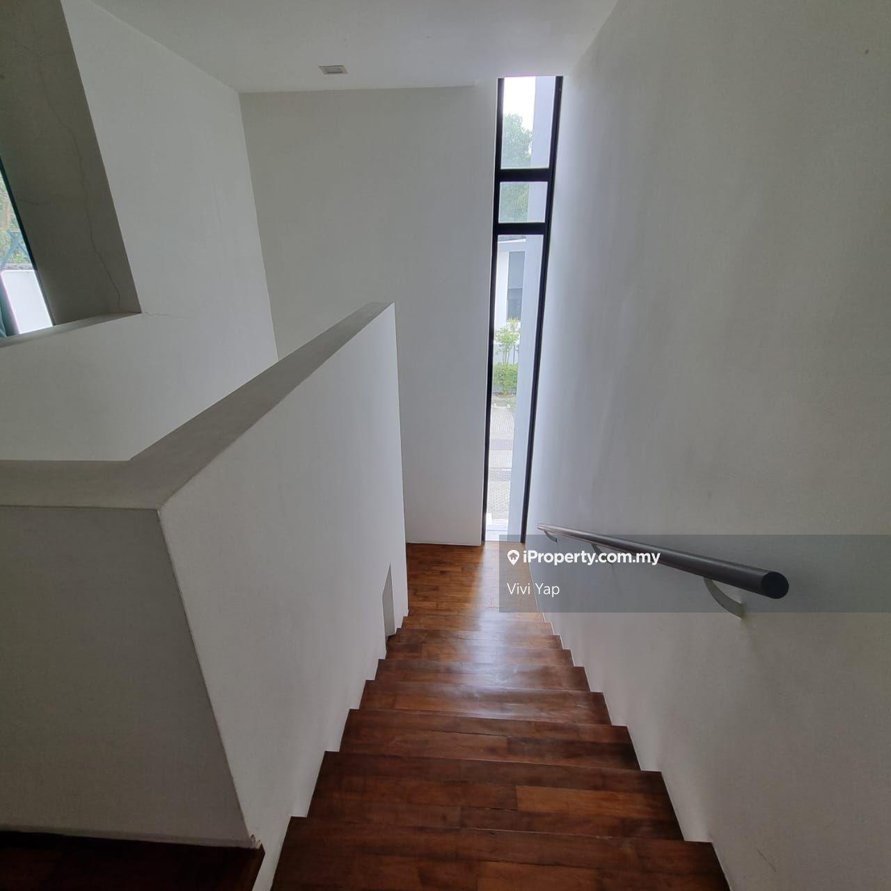 3-storey Terraced House for Sale in Bluconstellation Seri Kembangan, Seri Kembangan by Vivi Yap - iProperty.com.my