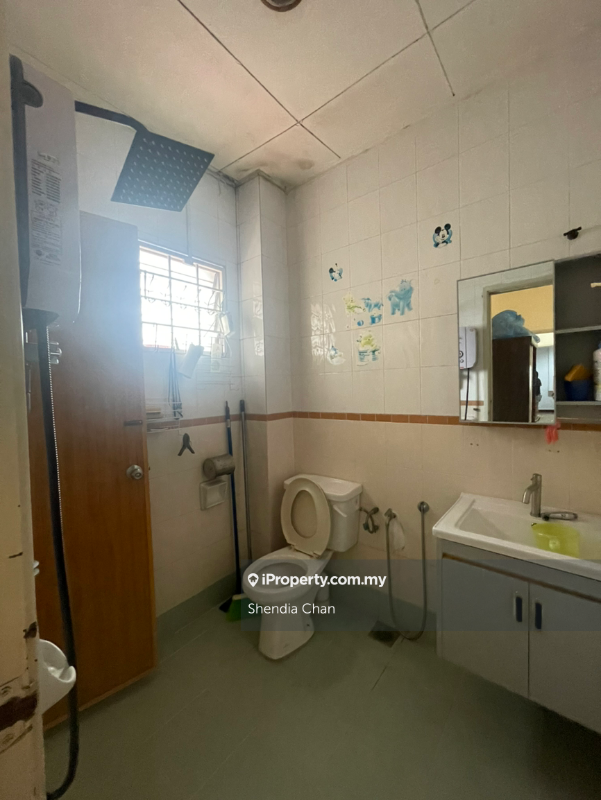 2-storey Terraced House for Sale in Tania, Kota Kemuning, Seksyen 31, Shah Alam, Shah Alam by Shendia Chan - iProperty.com.my