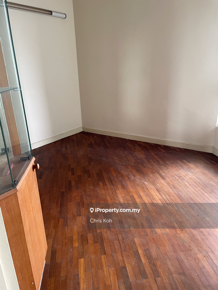 Kondominium untuk Dijual di The Straits View Condominium oleh Chris Koh - iProperty.com.my