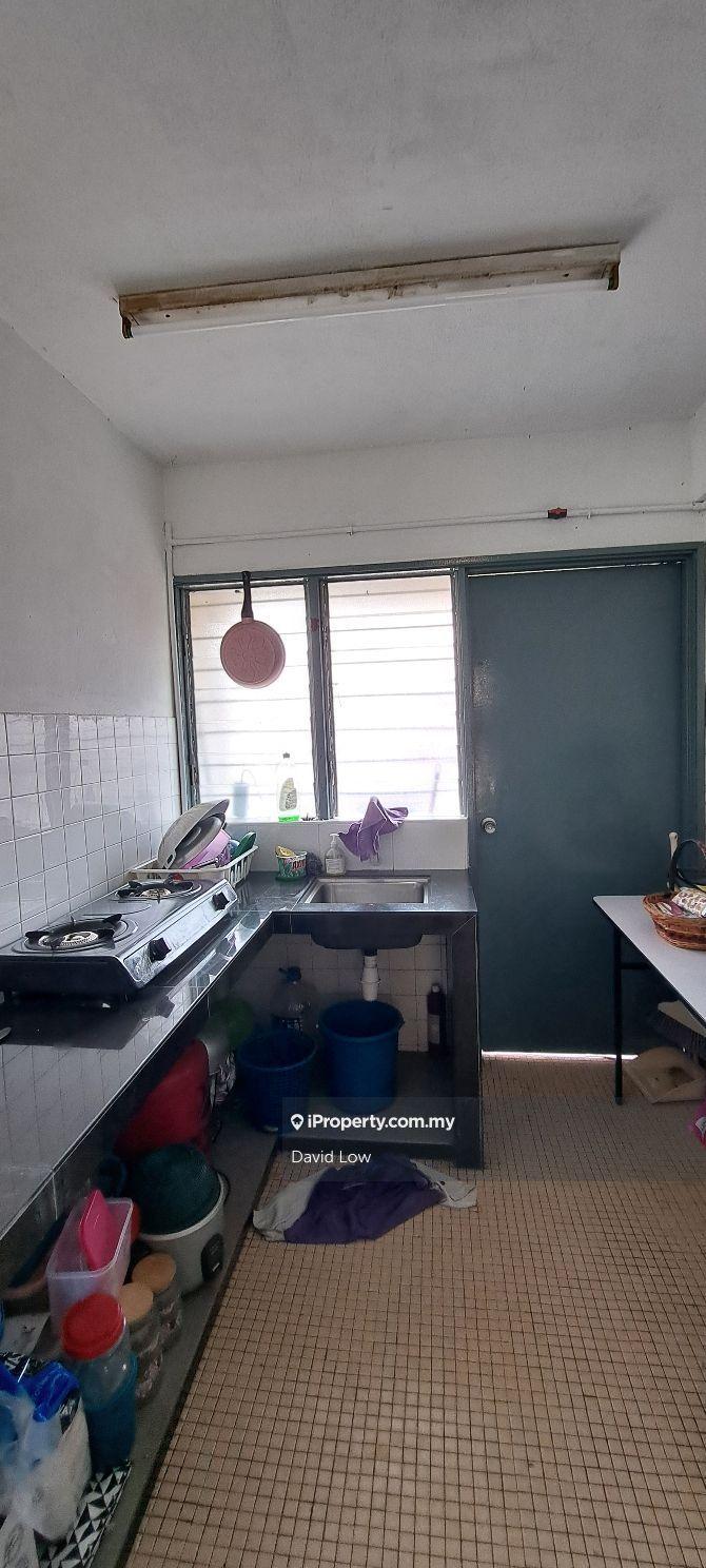 Rumah Pangsa untuk Dijual di Flat Pandan Jaya oleh David Low - iProperty.com.my