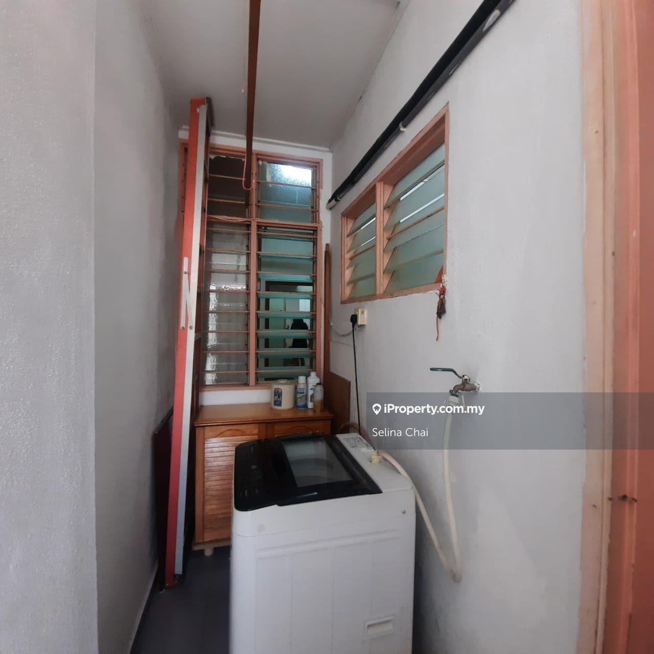 Rumah Berangkai 2 Tingkat untuk Dijual di Usj 13, Subang Jaya oleh Selina Chai - iProperty.com.my