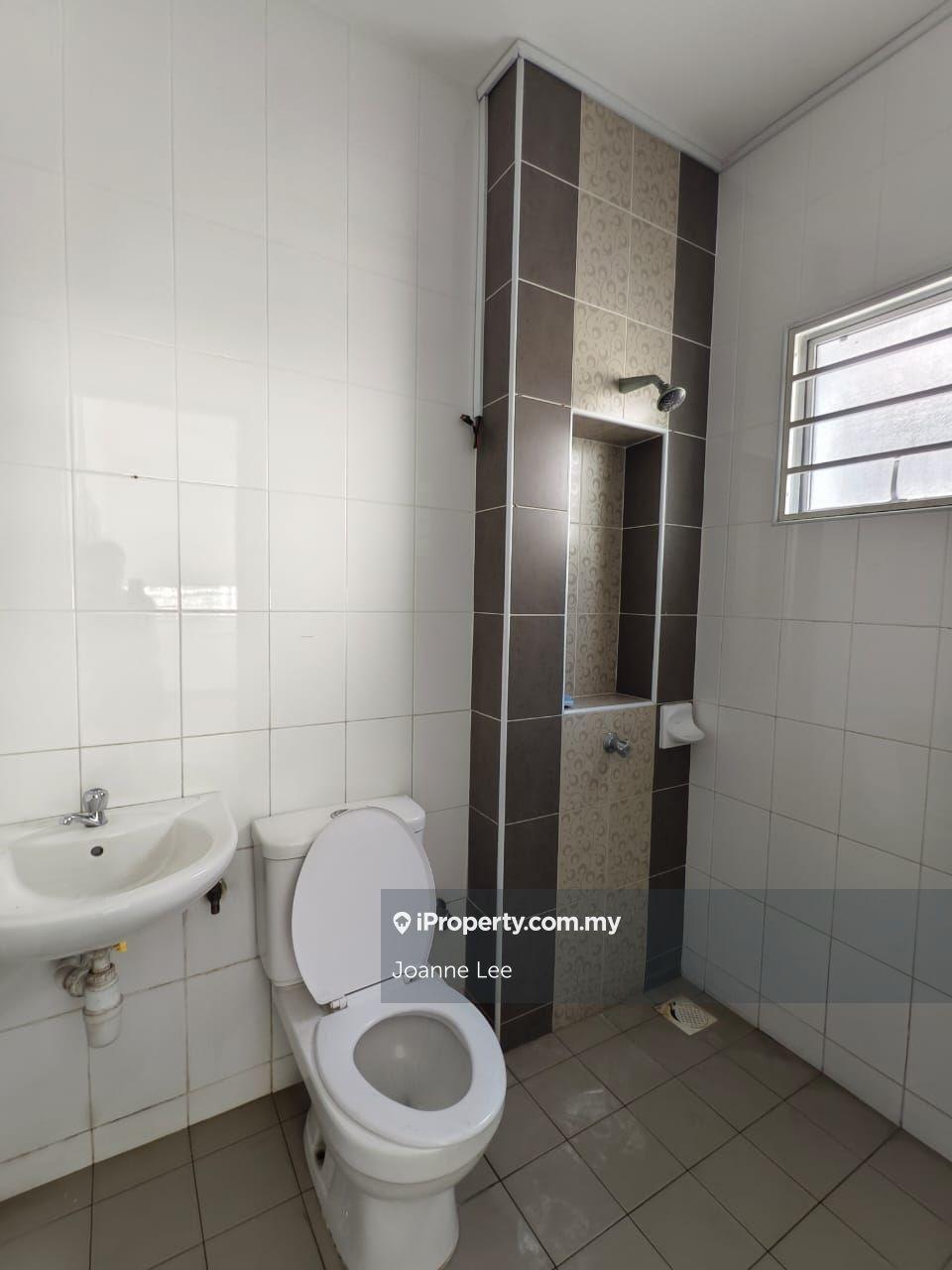 Rumah Berangkai 2 Tingkat untuk Dijual di Setia Indah, Setia Alam oleh Joanne Lee - iProperty.com.my