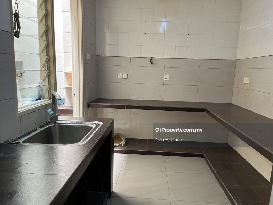 2-storey Terraced House for Sale in Lake Edge, Puchong by Carrey Chiah - iProperty.com.my