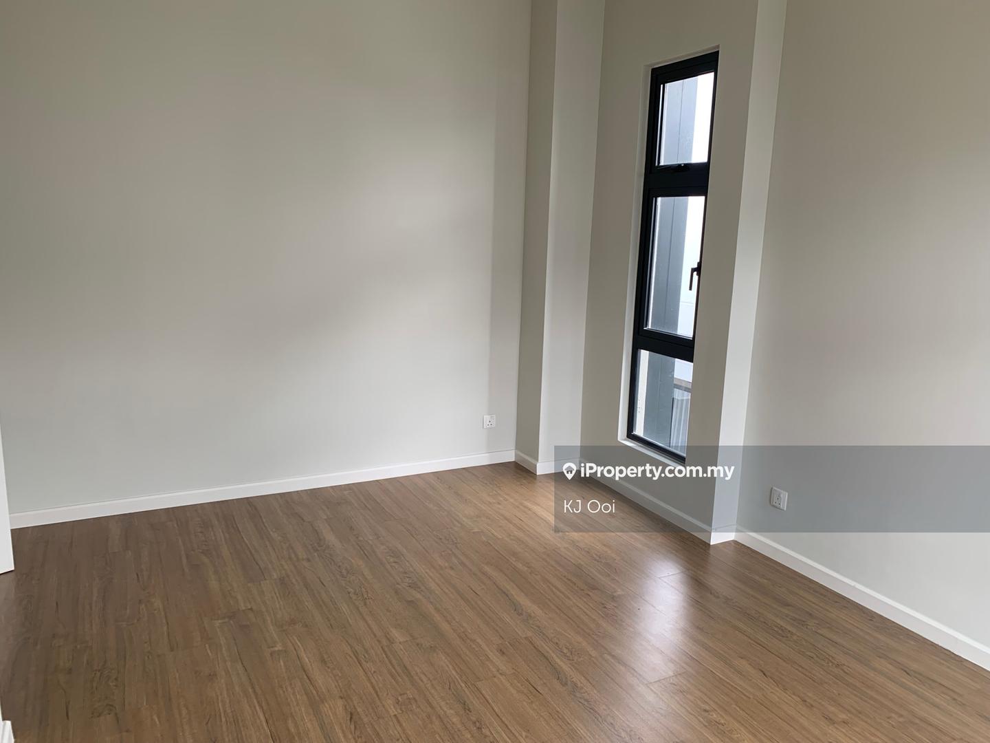 Rumah Berkembar untuk Dijual di Bandar Tropicana Aman, Telok Panglima Garang oleh KJ Ooi - iProperty.com.my