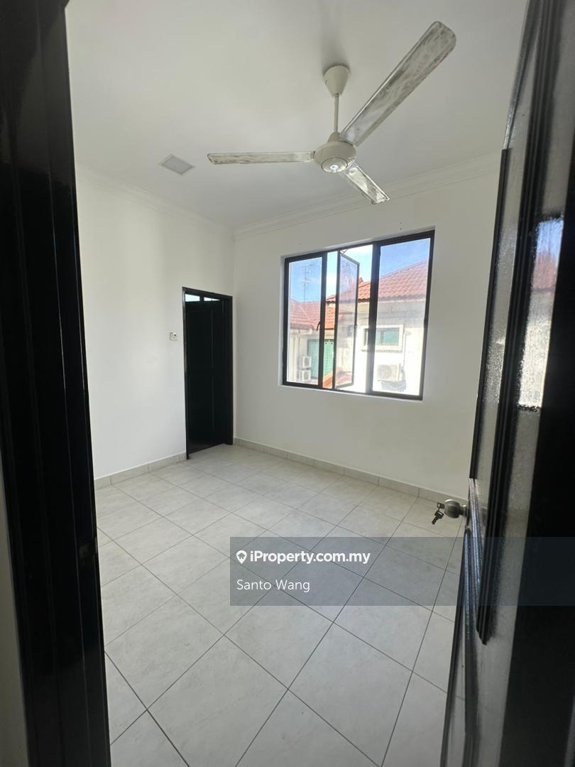 Rumah Kluster untuk Dijual di Taman Adda Heights, Tebrau oleh Santo Wang - iProperty.com.my