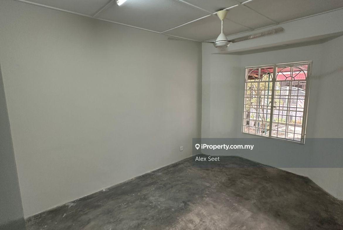Rumah Teres untuk Dijual di Taman Industri Bolton, Batu Caves oleh Alex Seet - iProperty.com.my