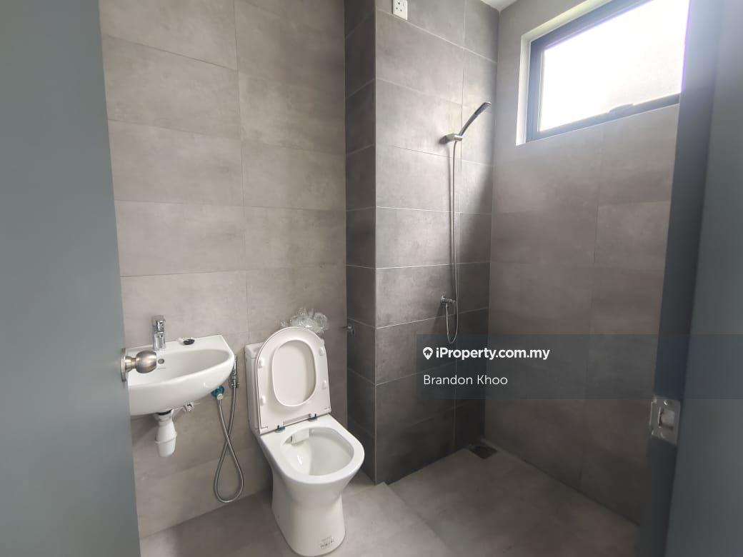 Rumah Berangkai 2 Tingkat untuk Dijual di Taman Sierra Hijauan, Ampang oleh Brandon Khoo - iProperty.com.my