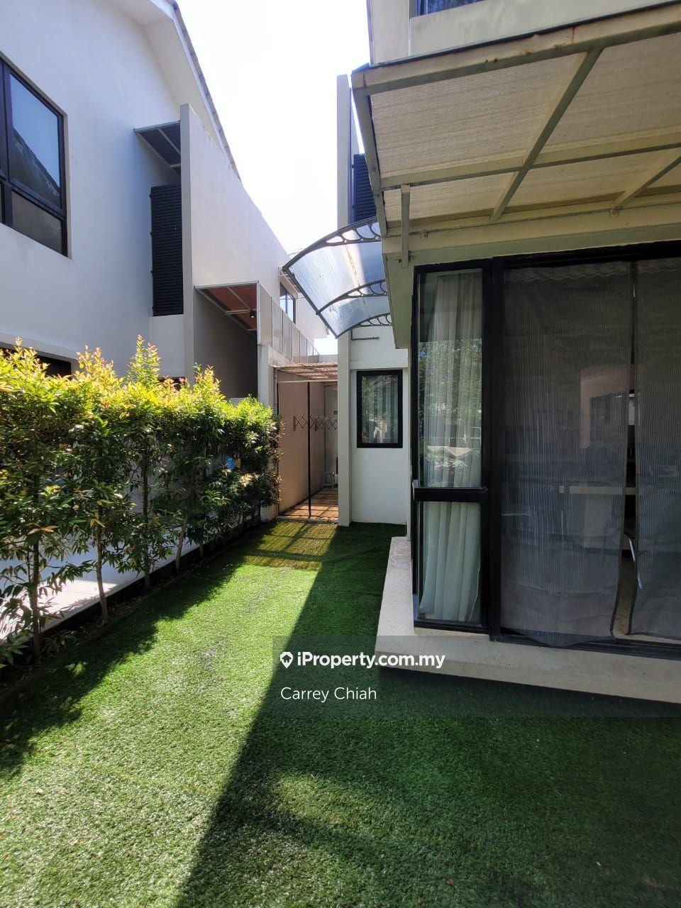 Rumah Berkembar untuk Dijual di Lake Edge, Puchong oleh Carrey Chiah - iProperty.com.my