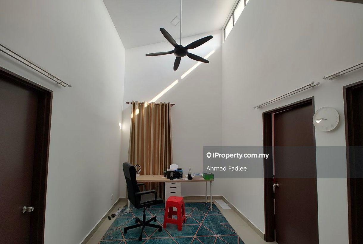 Rumah Berangkai 2 Tingkat untuk Dijual di Taman Saujana Sekata, Bangi oleh Ahmad Fadlee - iProperty.com.my