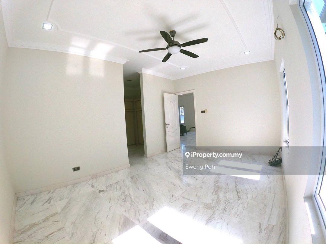 Bungalow House for Sale in Taman Melawati, Ulu Kelang by Eweng Poh - iProperty.com.my