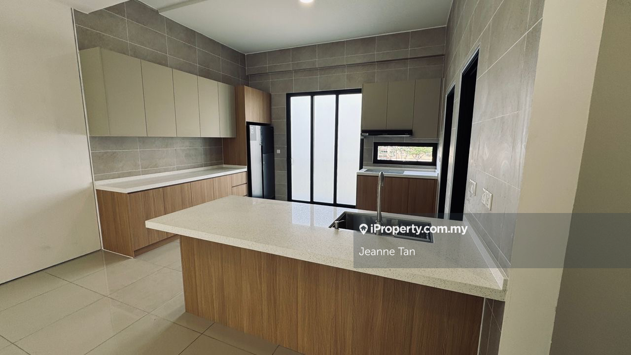 Townhouse for Rent in Kampung Sungai Kayu Ara, Petaling Jaya by Jeanne Tan - iProperty.com.my