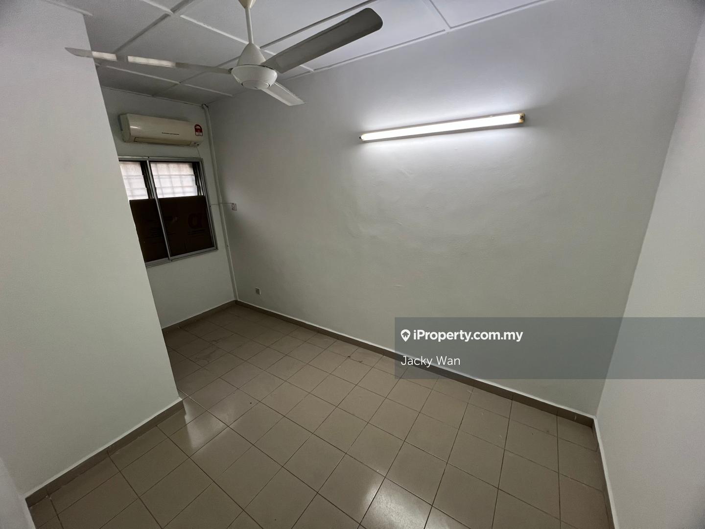 2-storey Terraced House for Sale in Puchong Utama (Seksyen 10), Puchong by Jacky Wan - iProperty.com.my