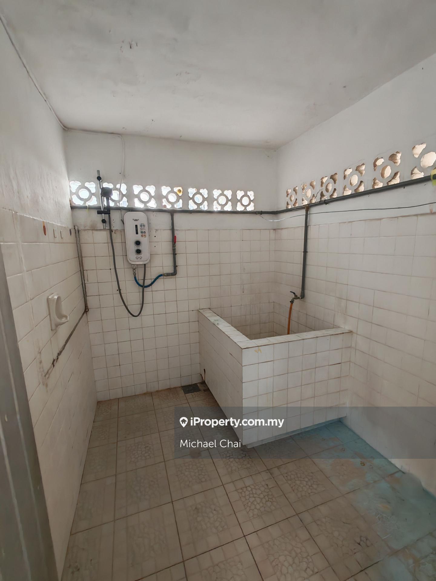 Bungalow House for Sale in Batu 14, Puchong by Michael Chai - iProperty.com.my