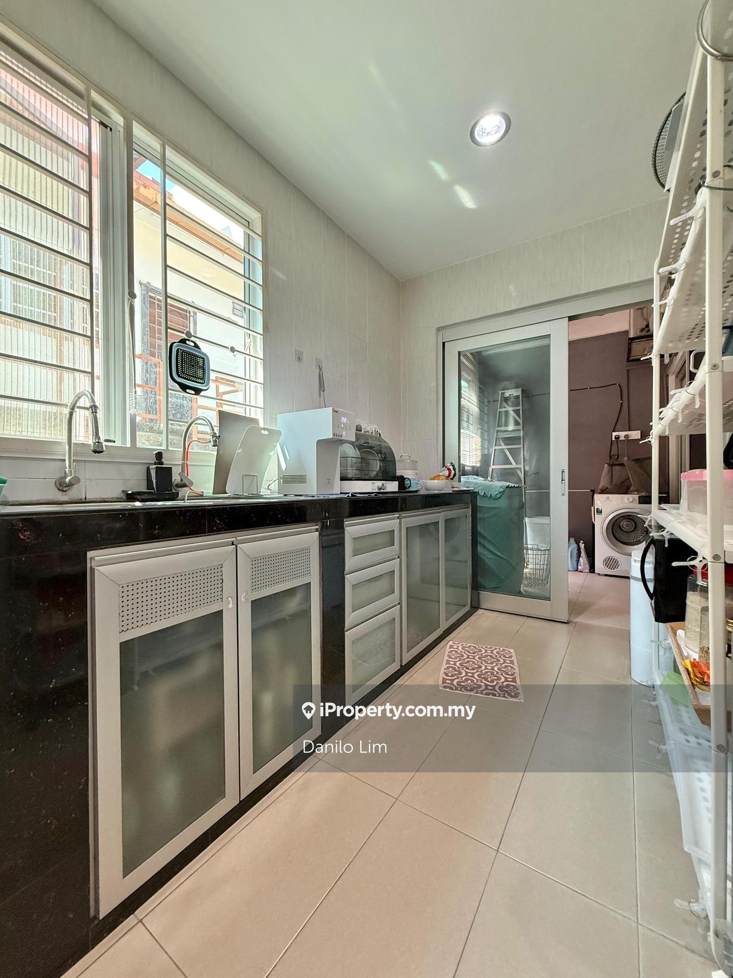 Rumah Berangkai 2 Tingkat untuk Dijual di Damai Rasa, Cheras oleh Danilo Lim - iProperty.com.my