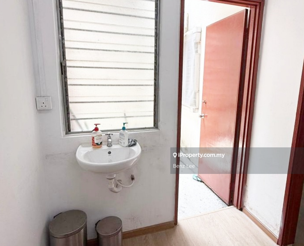 Pejabat untuk Dijual di Desa Aman Puri, Kepong oleh Benz Lee - iProperty.com.my