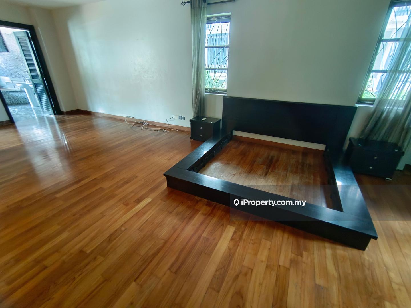 Bungalow House for Sale in Taman Overseas Union (Taman Oug), Jalan Klang Lama (Old Klang Road) by BoBo Lee - iProperty.com.my