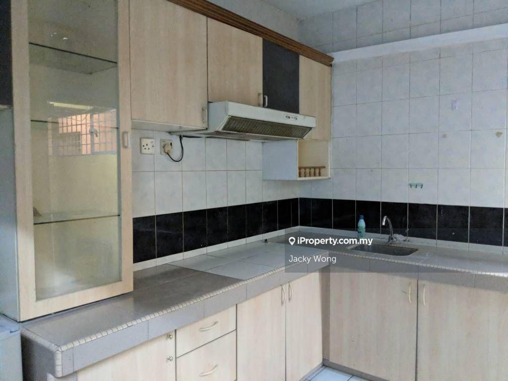 Kondominium untuk Disewa di Endah Regal Condominium oleh Jacky Wong - iProperty.com.my