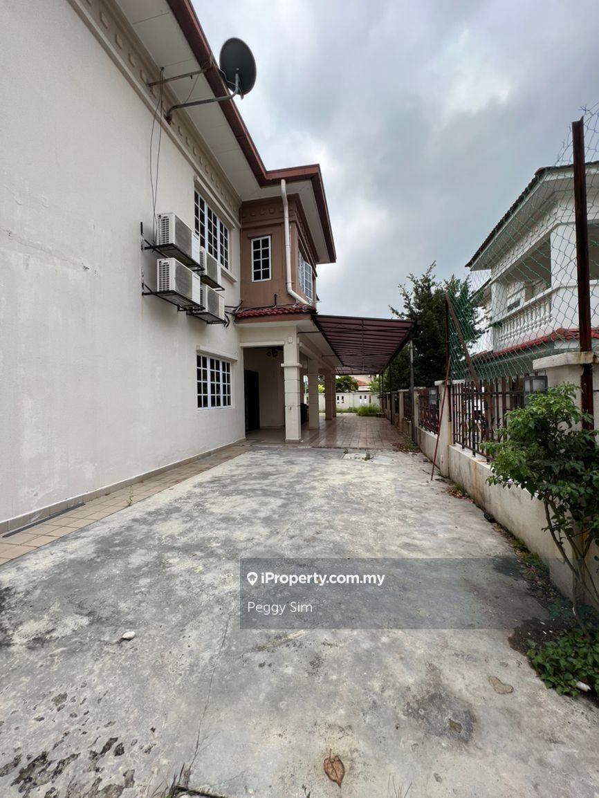 Rumah Berkembar untuk Dijual di Bandar Puteri Puchong, Puchong oleh Peggy Sim - iProperty.com.my