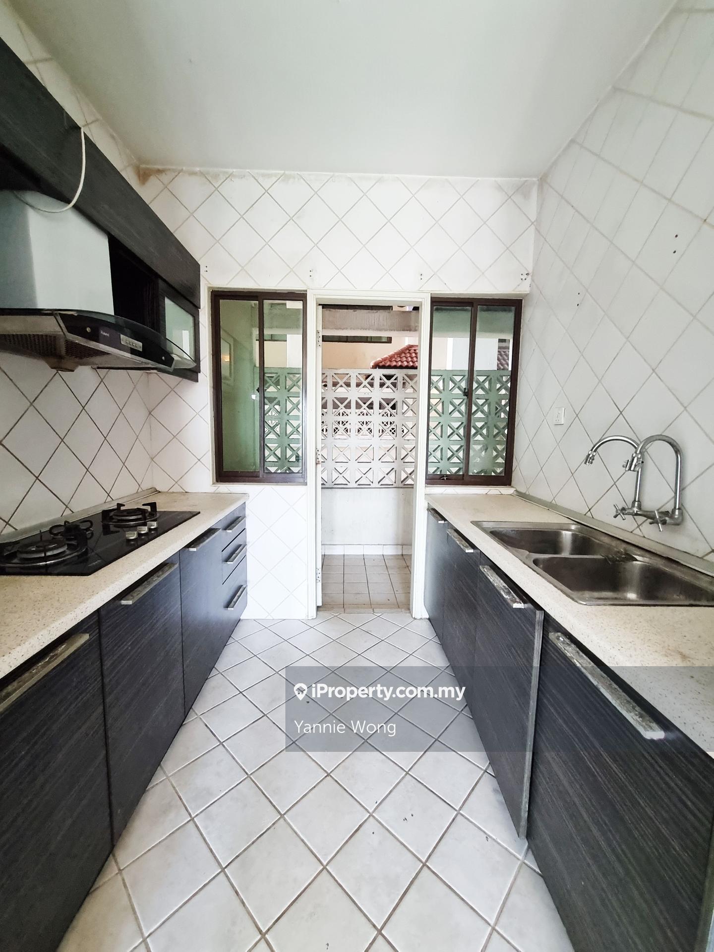 Kondominium untuk Dijual di Armanee oleh Yannie Wong - iProperty.com.my