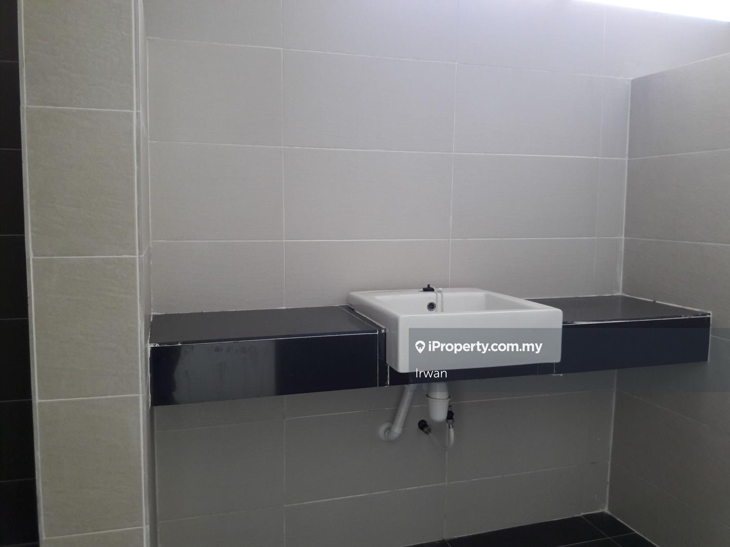 2-storey Terraced House for Sale in Marbella, D'Kayangan, Seksyen 13 Shah Alam, Shah Alam by Irwan Affandi - iProperty.com.my