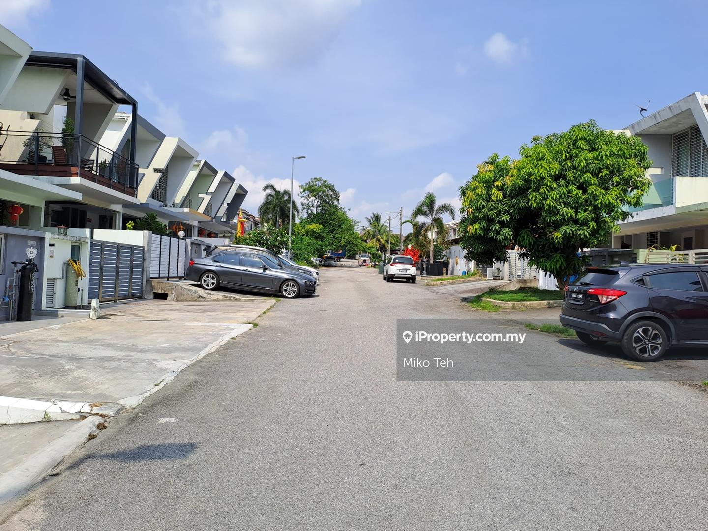 Rumah Berangkai 2 Tingkat untuk Dijual di Taman Lestari Putra, Seri Kembangan oleh Miko Teh - iProperty.com.my
