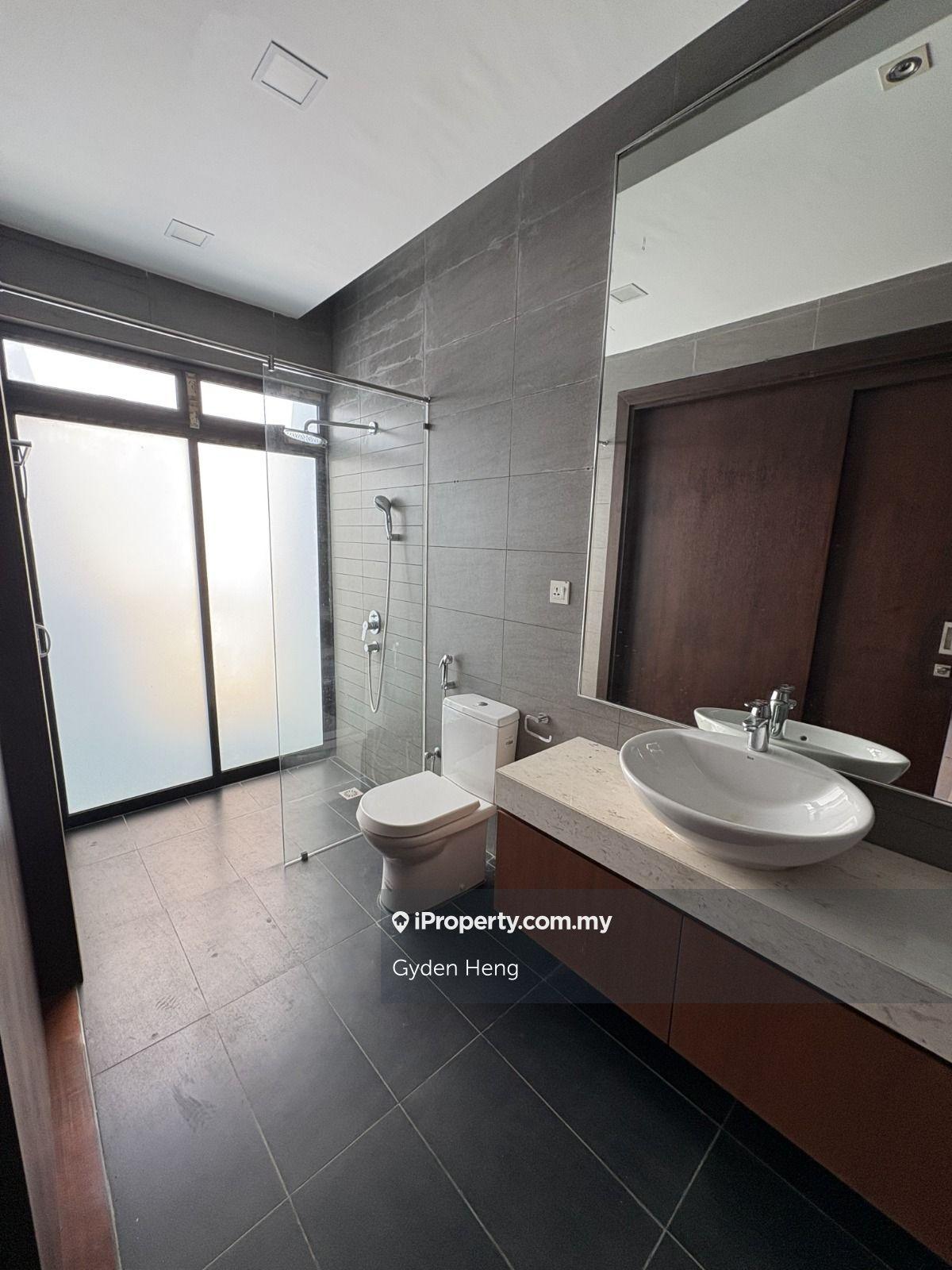 Banglo untuk Dijual di Leisure Farm, Gelang Patah oleh Gyden Heng - iProperty.com.my