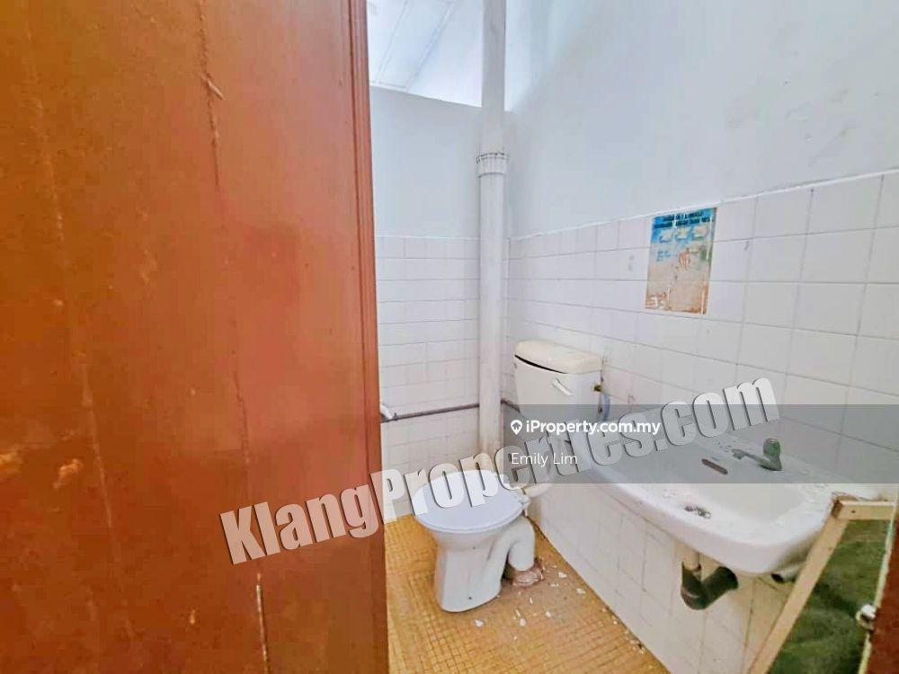 Rumah Berangkai 2 Tingkat untuk Dijual di Taman Palm Grove, Klang oleh Emily Lim - iProperty.com.my