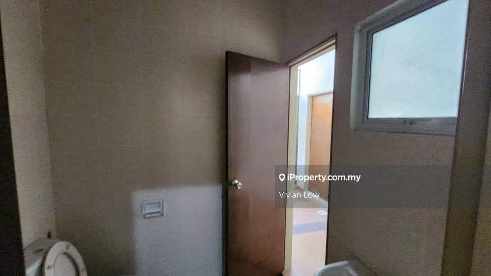 2.5-storey Terraced House for Sale in Taman Suria Tropika, Seri Kembangan by Vivian Low - iProperty.com.my