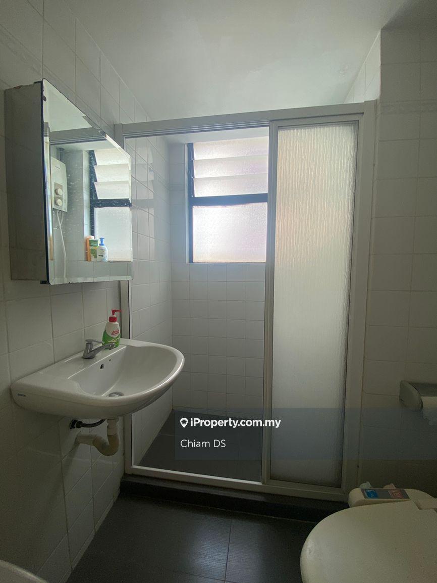 Condominium for Rent in Mont Kiara Pines by Chiam DS - iProperty.com.my
